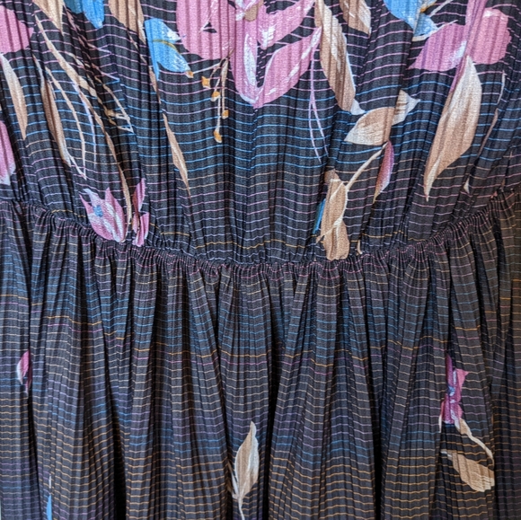 Vintage Blouson Floral Midi Dress - Picture 10 of 11